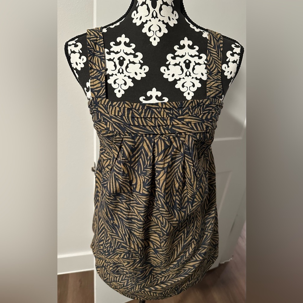 Banana Republic Tropical Leaf Pleated Patterned Blouse